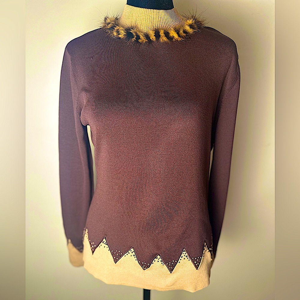 URBAN OUTFITTERS Vintage Women’s Brown Whimsical Faux Fur Bedazzled Sweater Sz M